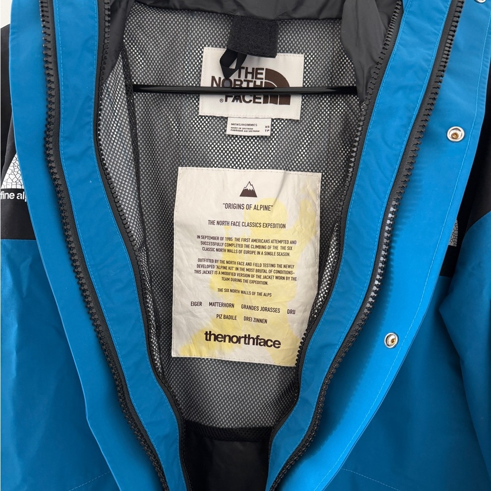 The North Face  1986 mountain Jacket - Picture 4 of 8